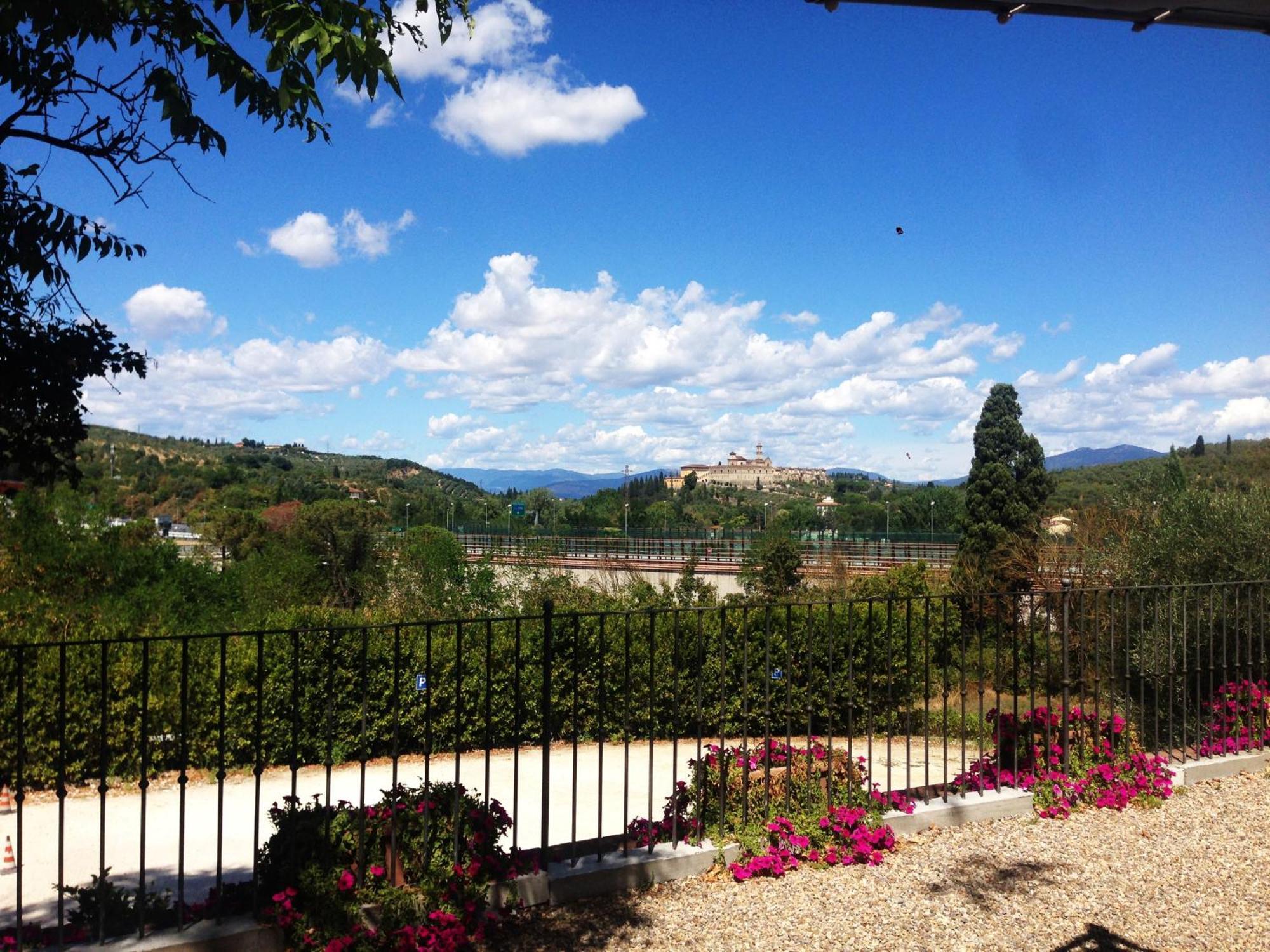 Il Poggiolo Delle Rose Bed&Breakfast Tavarnuzze Exteriör bild